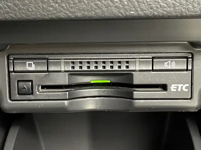 トヨタ ヴェルファイア 2．4Z 道央・札幌 2013(平25)年 4.3万km ホワイトパールクリスタルシャイン ・４WD/・禁煙車/・8インチワイド純正HDDナビ/・ALPINEフリップダウンモニター/・CD/DVD/BT/フルセグ/SD/HDD/（オーディオVTRモードでtypeCからスマートフォン接続可）/・アラウンドビューモニター/・前後ドライブレコーダー/・ビルトインETC/・社外レーダー探知機/・横滑り防止装置/・前後コーナーセンサー/・HIDヘッドライト/・フォグ/・ドアバイザー/・純正フロアマット/・純正18インチAW/・nanoe/・ecoモード/・ステアリングスイッチ/・ミラーウィンカー/・取扱説明書/・プッシュスタート/・スマートキー/・スペアキー