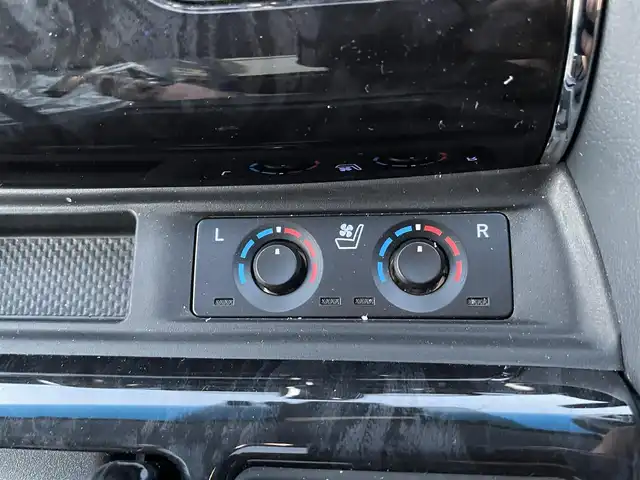 トヨタ アルファードハイブリット SR Cパッケージ 群馬県 2019(令1)年 3.9万km ホワイトパールクリスタルシャイン 4WD/ツインムーンルーフ/モデリスタエアロ(F/S/R)/シグネチャーイルミブレード/純正10型ナビ/CD・DVD・SD/Bluetooth・フルセグ/バックカメラ/両側パワースライドドア/デジタルインナーミラー/ビルトインETC2.0/レザーシート・パワーシート/シートヒーター・ベンチレーション/2列目エグゼグティブパワーシート/ステアリングヒーター/追従クルーズコントロール/AC100V1500W/三眼LEDヘッドライト/シーケンシャルターンランプ/横滑り防止装置/レーンキープアシスト/衝突軽減ブレーキ/アイドリングストップ/純正アルミホイール/純正フロアマット/Grgoセキュリティ/取説・保証書/スマートキー×2