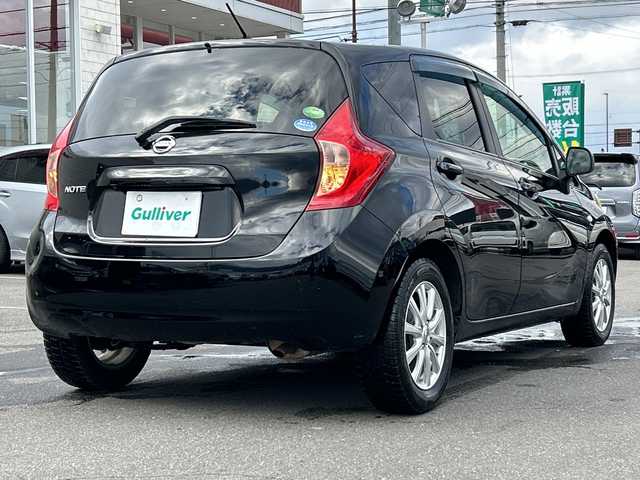 日産 ノート X 長野県 2014(平26)年 11.1万km スーパーブラック ・純正ナビ/・フルセグTV/CD/SD/AUX/・バックカメラ/・ETC/・社外15インチAW/・スペアキー/・プッシュスタート/・スマートキー