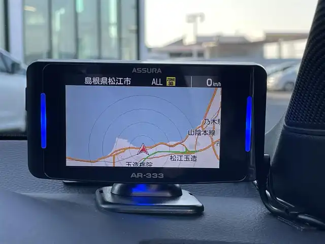 ホンダ シビック タイプR 島根県 2023(令5)年 0.3万km チャンピオンシップホワイト 登録時走行距離 2423km/ワンオーナー/取扱説明書/保証書/6速MT車/純正９インチナビ/AppleCarPlay/AndroidAuto/フルセグテレビ/バックカメラ/Honda SENSING/アダプティブクルーズコントロール/レーンキープアシスト/ブラインドスポットモニター/衝突軽減ブレーキ/横滑り防止装置/フルLEDヘッドライト/TYPE R専用10.2インチデジタルグラフィックメーター/Honda LogR/純正フロアマット/ドアバイザー/ETC2.0車載器/ドライブレコーダー前後/19インチリバースリムアルミホイール/禁煙車