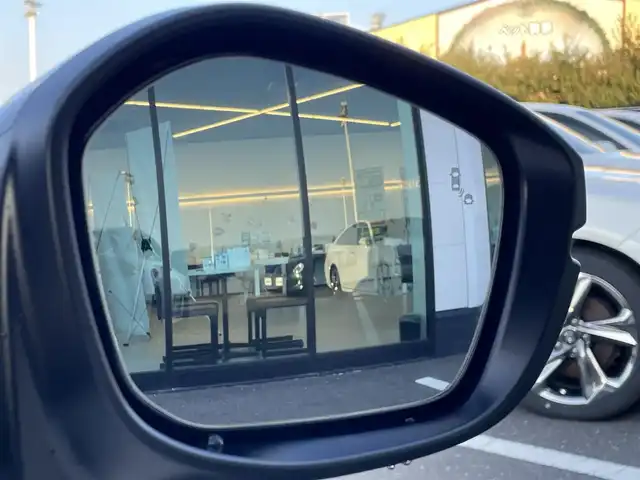 ホンダ シビック タイプR 島根県 2023(令5)年 0.3万km チャンピオンシップホワイト 登録時走行距離 2423km/ワンオーナー/取扱説明書/保証書/6速MT車/純正９インチナビ/AppleCarPlay/AndroidAuto/フルセグテレビ/バックカメラ/Honda SENSING/アダプティブクルーズコントロール/レーンキープアシスト/ブラインドスポットモニター/衝突軽減ブレーキ/横滑り防止装置/フルLEDヘッドライト/TYPE R専用10.2インチデジタルグラフィックメーター/Honda LogR/純正フロアマット/ドアバイザー/ETC2.0車載器/ドライブレコーダー前後/19インチリバースリムアルミホイール/禁煙車