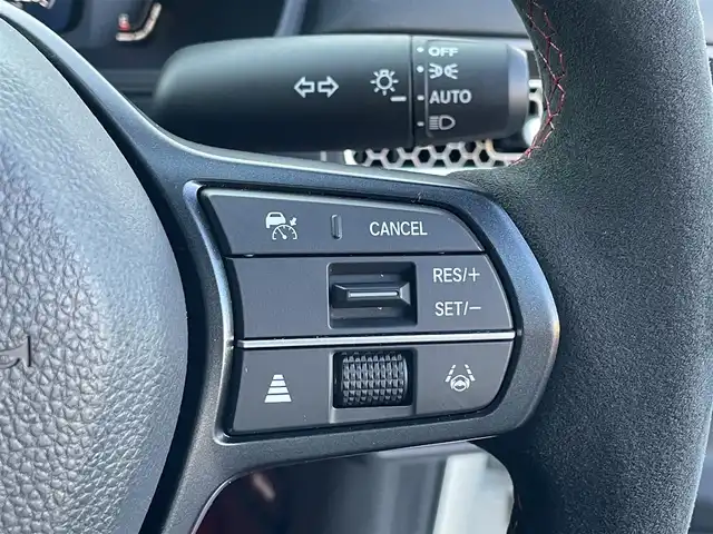 ホンダ シビック タイプR 島根県 2023(令5)年 0.3万km チャンピオンシップホワイト 登録時走行距離 2423km/ワンオーナー/取扱説明書/保証書/6速MT車/純正９インチナビ/AppleCarPlay/AndroidAuto/フルセグテレビ/バックカメラ/Honda SENSING/アダプティブクルーズコントロール/レーンキープアシスト/ブラインドスポットモニター/衝突軽減ブレーキ/横滑り防止装置/フルLEDヘッドライト/TYPE R専用10.2インチデジタルグラフィックメーター/Honda LogR/純正フロアマット/ドアバイザー/ETC2.0車載器/ドライブレコーダー前後/19インチリバースリムアルミホイール/禁煙車