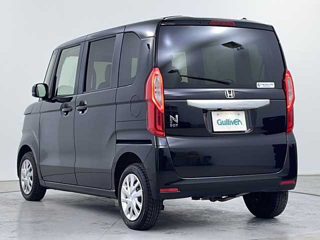 ホンダ Ｎ ＢＯＸ G 道央・札幌 2023(令5)年 0.9万km クリスタルブラックパール ・4WD  /Honda SENSING/・衝突軽減ブレーキ/誤発進抑制機能/・アダプティブクルーズコントロール/・車線維持支援システム/先行車発進お知らせ機能/・オートハイビーム/LEDライト/・社外ナビ/Bluetooth/・バックカメラ/・両側スライドドア/・アダプティブクルーズコントロール/・クリアランスソナー/・ＥＴＣ/・横滑り防止装置/・アイドリングストップ/・スマートキー/プッシュスタート/・ヘッドライトレベライザー