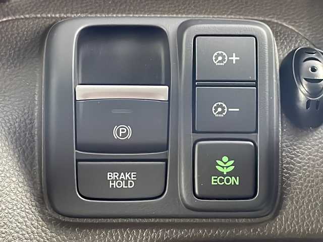 ホンダ Ｎ ＢＯＸ G 道央・札幌 2023(令5)年 0.9万km クリスタルブラックパール ・4WD  /Honda SENSING/・衝突軽減ブレーキ/誤発進抑制機能/・アダプティブクルーズコントロール/・車線維持支援システム/先行車発進お知らせ機能/・オートハイビーム/LEDライト/・社外ナビ/Bluetooth/・バックカメラ/・両側スライドドア/・アダプティブクルーズコントロール/・クリアランスソナー/・ＥＴＣ/・横滑り防止装置/・アイドリングストップ/・スマートキー/プッシュスタート/・ヘッドライトレベライザー