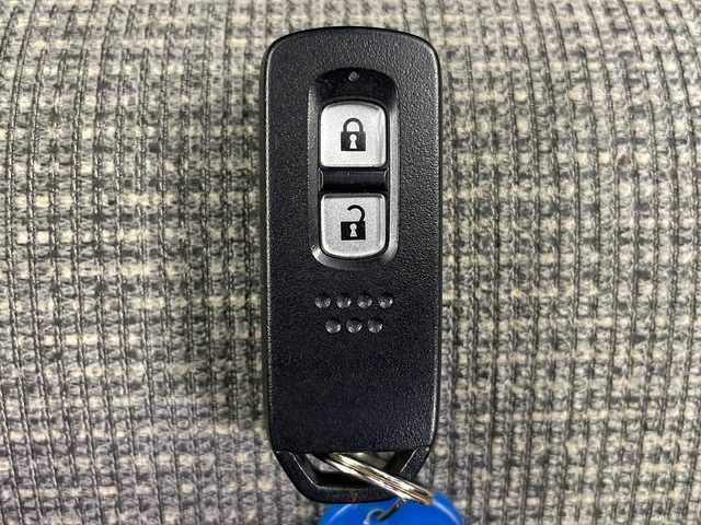 ホンダ Ｎ ＢＯＸ G 道央・札幌 2023(令5)年 0.9万km クリスタルブラックパール ・4WD  /Honda SENSING/・衝突軽減ブレーキ/誤発進抑制機能/・アダプティブクルーズコントロール/・車線維持支援システム/先行車発進お知らせ機能/・オートハイビーム/LEDライト/・社外ナビ/Bluetooth/・バックカメラ/・両側スライドドア/・アダプティブクルーズコントロール/・クリアランスソナー/・ＥＴＣ/・横滑り防止装置/・アイドリングストップ/・スマートキー/プッシュスタート/・ヘッドライトレベライザー