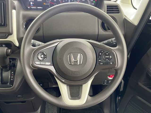 ホンダ Ｎ ＢＯＸ G 道央・札幌 2023(令5)年 0.9万km クリスタルブラックパール ・4WD  /Honda SENSING/・衝突軽減ブレーキ/誤発進抑制機能/・アダプティブクルーズコントロール/・車線維持支援システム/先行車発進お知らせ機能/・オートハイビーム/LEDライト/・社外ナビ/Bluetooth/・バックカメラ/・両側スライドドア/・アダプティブクルーズコントロール/・クリアランスソナー/・ＥＴＣ/・横滑り防止装置/・アイドリングストップ/・スマートキー/プッシュスタート/・ヘッドライトレベライザー