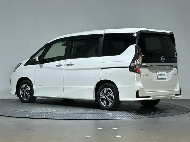 日産 セレナ