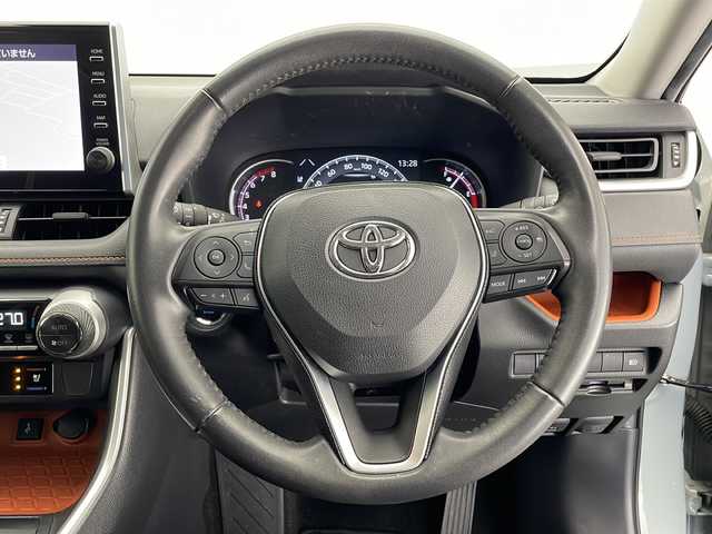 トヨタ ＲＡＶ４ アドベンチャー 長野県 2020(令2)年 6.6万km アーバンカーキ 4WD/純正ナビ　/Ｂｌｕｅｔｏｏｔｈ　/バックカメラ　/ビルトインＥＴＣ　/パワーシート　/シートヒーター　/シートエアコン　　/ステアリングヒーター　/ステアリングスイッチ/レーダークルーズコントロール/衝突被害軽減ブレーキ/車線逸脱警報/オートマチックハイビーム/ＬＥＤヘッドライト　/フォグランプ