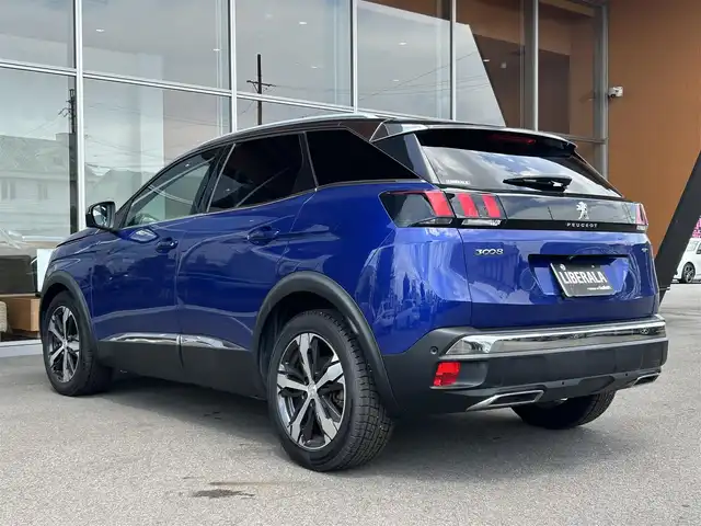 プジョー ３００８ GT ブルー HDi 岐阜県 2019(平31)年 5.7万km マグネティックブルー パノラマルーフ/アクティブクルーズコントロール/アクティブセーフティブレーキ/レーンキープアシスト/アクティブブラインドスポットモニター/純正ナビ/フルセグTV/Bluetooth/AppleCarPlay/AudroidAuto/バックカメラ/サイドブラインドカメラ