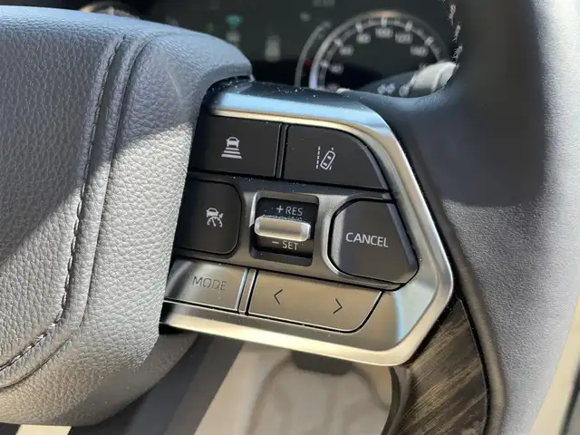 トヨタ ランドクルーザー ZX 大阪府 2023(令5)年 0.4万km 黒 モデリスタエアロ/メーカーナビ/・Bluetooth/・フルセグTV/JBLプレミアムサウンド/モデリスタフルエアロ/サンルーフ/レザーシート/ステアリングヒーター/シートヒーター/ベンチレーション/クーラーBOX/リアエンターテイメント/パワーバックドア/360度カメラ/前後カメラドラレコ/ビルトインETC/パワーバックドア/純正フロアマット