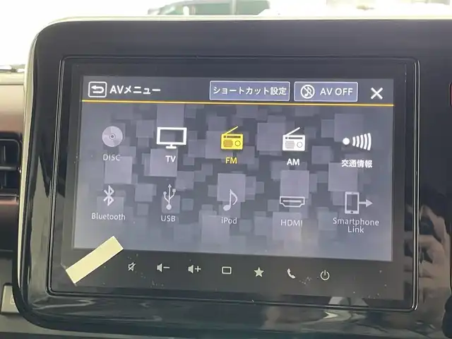 スズキ スペーシア カスタム HYBRID XS 宮城県 2025(令7)年 0.1万km未満 ピュアホワイトパール/ブラック2トーン 届出済未使用車/カスタム HV XS　4WD　/全方位モニター付きメモリ-ナビゲーション・スズキコネクト対応通信機装着車(195800円)/全方位モニター　/両側パワースライドドア　/レーダークルーズコントロール/シートヒーター　/ステアリングヒーター　/ヘッドアップディスプレイ　/衝突被害軽減　/レーンキープアシスト/LEDヘッドライト/充電用USBポート/後席オットマン/ルーフブラック