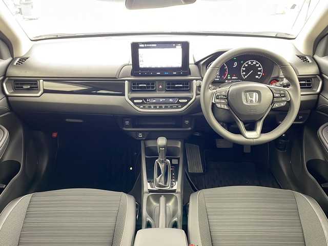 ホンダ ＷＲ－Ｖ Z+ 兵庫県 2024(令6)年 0.6万km プラチナホワイトパール ・純正ナビ＆フルセグ＆BT＆USB/・バックカメラ/・衝突軽減ブレーキ/・レーダークルーズコントロール/・レーンキープアシスト/・踏み間違い防止装置/・標識認識機能/・先行車発進お知らせ/・リアパーキングセンサー/・オートマチックハイビーム/・LEDライト/・LEDフォグ/・オートライト/・パドルシフト/・スマートキー/・プッシュスタート/・ビルトインETC/・フロアマット/・ルーフレール/・ハーフレザーシート