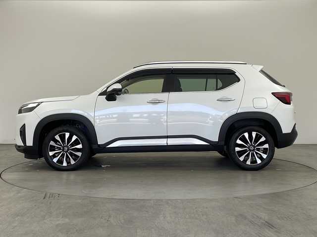 ホンダ ＷＲ－Ｖ Z+ 兵庫県 2024(令6)年 0.6万km プラチナホワイトパール ・純正ナビ＆フルセグ＆BT＆USB/・バックカメラ/・衝突軽減ブレーキ/・レーダークルーズコントロール/・レーンキープアシスト/・踏み間違い防止装置/・標識認識機能/・先行車発進お知らせ/・リアパーキングセンサー/・オートマチックハイビーム/・LEDライト/・LEDフォグ/・オートライト/・パドルシフト/・スマートキー/・プッシュスタート/・ビルトインETC/・フロアマット/・ルーフレール/・ハーフレザーシート