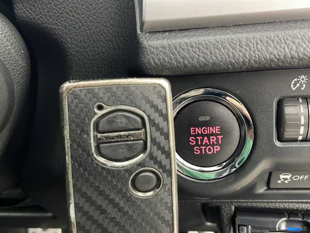 スバル フォレスター 2．0i－S アイサイト 秋田県 2014(平26)年 7.8万km ディープシーブルーパール 4WD/EyeSight/サンルーフ/パワーバックドア/社外SDナビ/　（CD/DVD/Bluetooth/TV）/バックカメラ/クルーズコントロール/パドルシフト/ETC/前席パワーシート＆シートヒーター/電動格納ミラー/プッシュスタート/純正フロアマット/純正18インチアルミホイール/HIDライト/フォグランプ/オートライト/社外デイライト/スマートキー