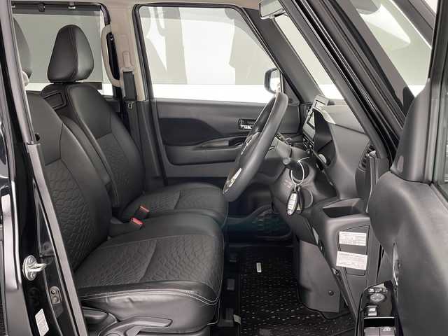 日産 ルークス HWS X アーバンクロム プロパイロットED 鳥取県 2022(令4)年 2.3万km ブラック 4WD/純正ナビ/両側パワースライドドア/ハンズフリーオートドア/プロパイロット/追従型クルーズコントロール/アラウンドビューモニター/バックカメラ/アイドリングストップ/フルセグTV/Bluetooth/CD/DVD/USB/AUX/シートヒーター（運転席、助手席）/オートライト/LEDヘッドライト/フォグランプ/電子パーキング/オートホールド/ステアリングスイッチ/2列目サンシェード/電動格納ミラー/ドアバイザー