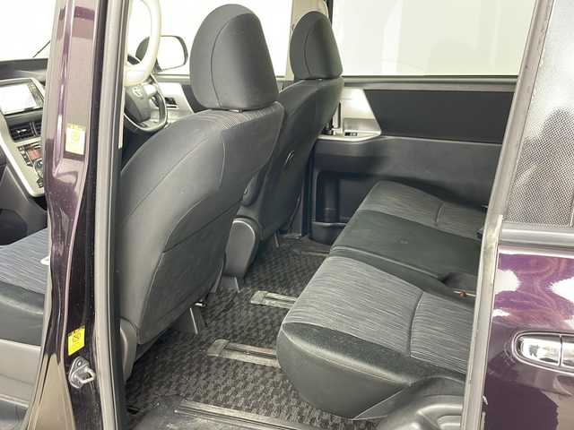 トヨタ ヴォクシー ZS 煌 道央・札幌 2011(平23)年 11.2万km ボルドーマイカメタリック ・寒冷地仕様/・純正ナビ&BT&DVD&CD/・バックカメラ/・両側パワースライドドア/・パドルシフト/・ETC/・フロントワイパーデアイサー/・ウィンカー付きドアミラー/・ドアミラーヒーター/・純正フロアマット/・社外アッパーグリル/・社外ロアビレットグリル/・HIDヘッドライト/・フォグランプ/・オートライト/・スマートキー/・スペアキー/・社外リモコンスターター/・保証書/・取扱説明書
