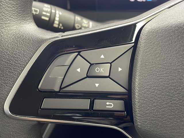 日産 サクラ X 岐阜県 2022(令4)年 0.7万km チタニウムグレーM/シルキーホワイト 登録時走行距離6585km/ワンオーナー/取扱説明書【車両/ディスプレイオーディオ】/保証書/ツートンシーズンカラー/9型ディスプレイオーディオ【Bluetooth/HDMI/アップルCarPlay対応/アンドロイドオート対応】/バックカメラ/200V充電ケーブル/プッシュスタート/インテリジェントキー(スペアインテリジェント×1)/衝突軽減ブレーキ/車線逸脱警報/LEDヘッドライト/オートライト/ウインカーミラー/ドライブレコーダー/ETC/純正14インチアルミ