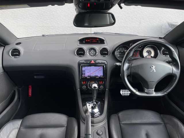 プジョー ＲＣＺ 山梨県 2016(平28)年 5.2万km BLANC NACRE 社外メモリナビ（AVIC-RZ99）/　（AM/FM/CD/DVD/フルセグ/Bluetooth）/バックカメラ/クルーズコントロール/黒革/シートヒーター/パワーシート/前後コーナーセンサー/キセノン/ETC/リモコンキー/純正18インチAW
