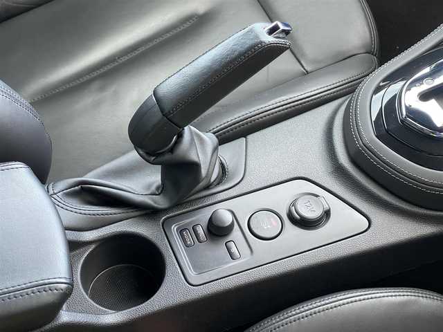 プジョー ＲＣＺ 山梨県 2016(平28)年 5.2万km BLANC NACRE 社外メモリナビ（AVIC-RZ99）/　（AM/FM/CD/DVD/フルセグ/Bluetooth）/バックカメラ/クルーズコントロール/黒革/シートヒーター/パワーシート/前後コーナーセンサー/キセノン/ETC/リモコンキー/純正18インチAW