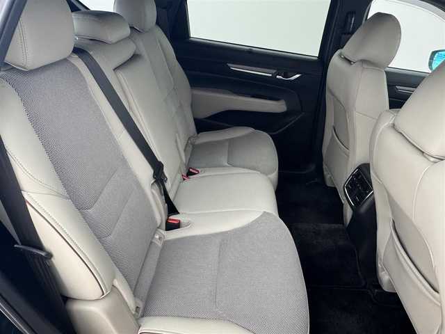 マツダ ＣＸ－８ XD グランドジャーニー 愛知県 2023(令5)年 1.8万km ジェットブラックマイカ 4WD/ディーゼルターボ/ヘッドアップディスプレイ/純正ナビ付10.25インチセンターディスプレイ/　　　・BT/フルセグ/全方位カメラ/ドライブレコーダー（前後）/ETC/本革巻ステアリングリモコン/ステアリングヒーター/ステアリングリモコン/ハーフレザーシート/パワーシート（D/N）/置くだけ充電/シートヒーター（1、2列目）/三列シート/7人乗り/パワーバックドア/ルーフレール/純正19インチアルミホイール/アダプティブLEDヘッドライト/フォグランプ/ブラインドスポットモニター/レーダークルーズコントロール/レーンキープアシスト/トラフィック＆クルーズサポート/交通標識認識機能/ドライバーアテンションアラート