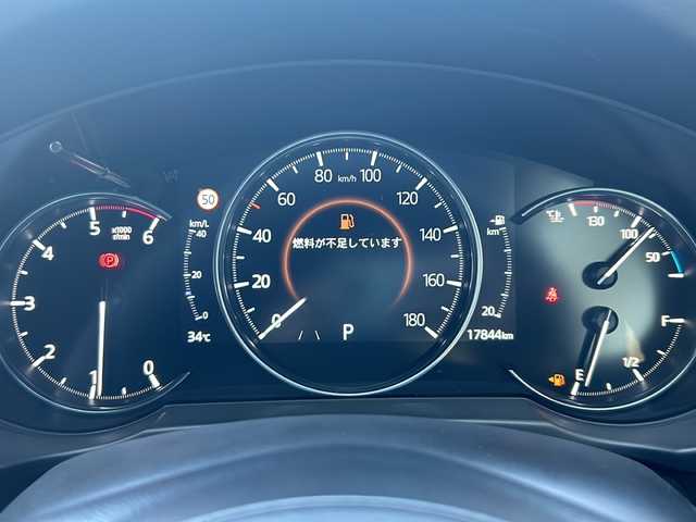 マツダ ＣＸ－８ XD グランドジャーニー 大阪府 2023(令5)年 1.8万km ジェットブラックマイカ 4WD/ディーゼルターボ/ヘッドアップディスプレイ/純正ナビ付10.25インチセンターディスプレイ/・BT/フルセグテレビ/・AM/FM/全方位カメラ/ドライブレコーダー（前後）/ETC/本革巻ステアリングリモコン/ステアリングヒーター/ステアリングリモコン/ハーフレザーシート/パワーシート（D/N）/置くだけ充電/シートヒーター（1、2列目）/三列シート/7人乗り/パワーバックドア/ルーフレール/純正19インチアルミホイール/アダプティブLEDヘッドライト/フォグランプ/ブラインドスポットモニター/レーダークルーズコントロール/レーンキープアシスト/トラフィック＆クルーズサポート/交通標識認識機能/ドライバーアテンションアラート