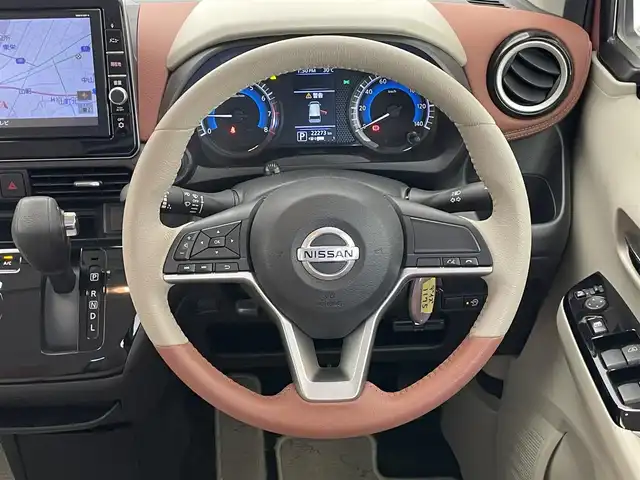 日産 デイズ ボレロ 愛知県 2020(令2)年 2.3万km ピンクⅡ 純正９型ナビ　フルセグＴＶ　Ｂｌｕｅｔｏｏｔｈ　全方位カメラ　ＥＴＣ　ナビ連動純正ドラレコ　ボレロハーフレザー専用シート　オートライト　エマブレ　衝突軽減装置　ツートンカラー　コーナーセンサー　禁煙車
