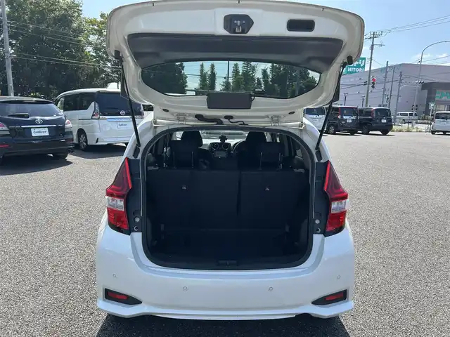 日産 ノート e－パワー X 千葉県 2018(平30)年 4.5万km ブリリアントホワイトパール 純正SDナビ（AM/FM/CD/Bluetooth）/フルセグTV/バックカメラ/前後ドライブレコーダー/インテリジェントエマージェンシーブレーキ/横滑り防止装置/車線逸脱防止支援システム/盗難警報装置/コーナーセンサー/ETC/LEDヘッドライト/純正アルミホイール/純正フロアマット