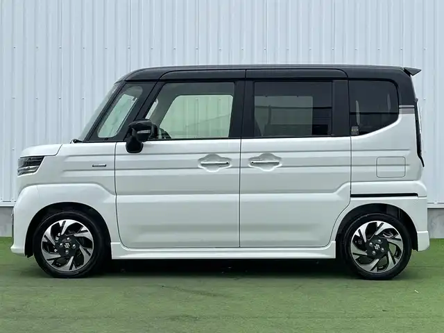 スズキ スペーシア カスタム HYBRID XS 香川県 2025(令7)年 0.1千km ピュアホワイトパール/ブラック2トーン デュアルカメラブレーキ/純正9インチメモリナビ/・スズキコネクト対応通信機装着車(195800円)/全方位カメラ/両側パワースライド/ハーフレザーシート/シートヒーター/革巻きステアリング/ステアリングヒーター/ステアリングリモコン/レーダークルーズコントロール/HUD/BSM/LEDライト/スマートキー/プッシュスタート