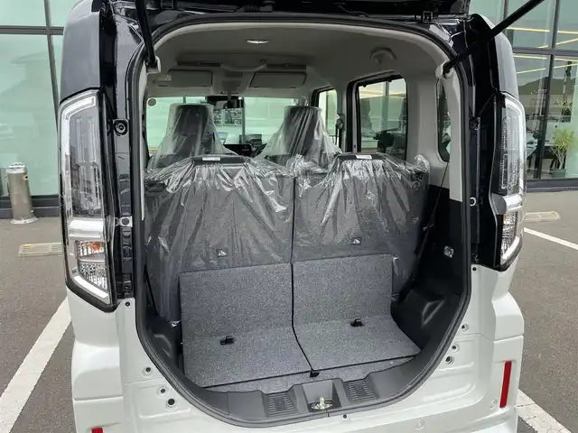 スズキ スペーシア カスタム HYBRID XS 香川県 2025(令7)年 0.1千km ピュアホワイトパール/ブラック2トーン デュアルカメラブレーキ/純正9インチメモリナビ/・スズキコネクト対応通信機装着車(195800円)/全方位カメラ/両側パワースライド/ハーフレザーシート/シートヒーター/革巻きステアリング/ステアリングヒーター/ステアリングリモコン/レーダークルーズコントロール/HUD/BSM/LEDライト/スマートキー/プッシュスタート