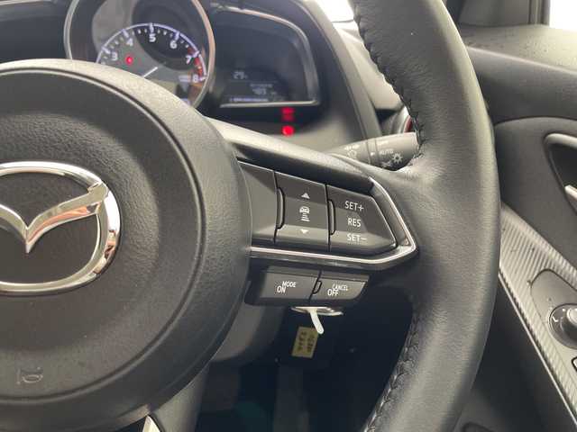 マツダ マツダ２ 15スポルト 愛知県 2023(令5)年 2.2万km スノーフレイクホワイトパールマイカ 純正8型ナビ/全方位カメラ/クルーズコントロール/ヘッドアップディスプレイ/ブラインドスポットモニター/コーナーセンサー/純正アルミホイール/パドルシフト/LEDヘッドライト/レーンキープアシスト/ETC/衝突軽減システム/ワンセグ/CD DVD/Bluetooth/ステアリングスイッチ/スマートキー/プッシュスタート
