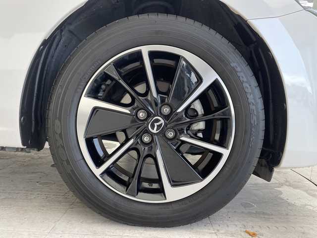 マツダ マツダ２ 15スポルト 愛知県 2023(令5)年 2.2万km スノーフレイクホワイトパールマイカ 純正8型ナビ/全方位カメラ/クルーズコントロール/ヘッドアップディスプレイ/ブラインドスポットモニター/コーナーセンサー/純正アルミホイール/パドルシフト/LEDヘッドライト/レーンキープアシスト/ETC/衝突軽減システム/ワンセグ/CD DVD/Bluetooth/ステアリングスイッチ/スマートキー/プッシュスタート