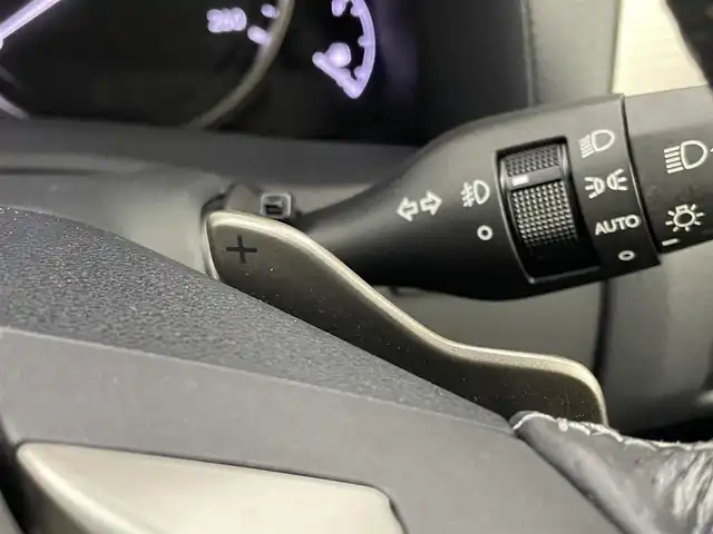 レクサス ＧＳ 450h Fスポーツ 埼玉県 2012(平24)年 6.3万km ホワイトパールクリスタルシャイン 純正ナビ（12.3インチ）/Bluetooth、TV、USB、AUX、AM、FM/サンルーフ/黒レザーシート/パワーシート/シートヒーター/ベンチレーション/クルーズコントロール/デジタルインナーミラー（社外）/ビルトインETC2.0/ドラレコ（前のみ）/パワーイージーアクセスシステム/車両接近通報装置 /“F SPORT”専用リヤスポイラー