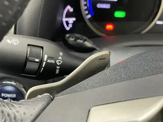 レクサス ＧＳ 450h Fスポーツ 埼玉県 2012(平24)年 6.3万km ホワイトパールクリスタルシャイン 純正ナビ（12.3インチ）/Bluetooth、TV、USB、AUX、AM、FM/サンルーフ/黒レザーシート/パワーシート/シートヒーター/ベンチレーション/クルーズコントロール/デジタルインナーミラー（社外）/ビルトインETC2.0/ドラレコ（前のみ）/パワーイージーアクセスシステム/車両接近通報装置 /“F SPORT”専用リヤスポイラー