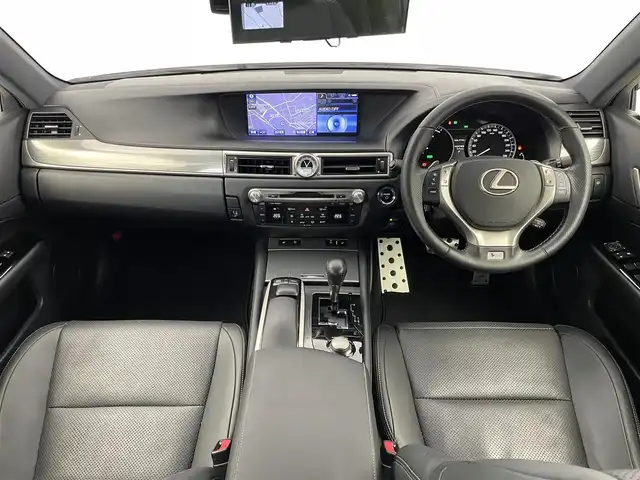 レクサス ＧＳ 450h Fスポーツ 埼玉県 2012(平24)年 6.3万km ホワイトパールクリスタルシャイン 純正ナビ（12.3インチ）/Bluetooth、TV、USB、AUX、AM、FM/サンルーフ/黒レザーシート/パワーシート/シートヒーター/ベンチレーション/クルーズコントロール/デジタルインナーミラー（社外）/ビルトインETC2.0/ドラレコ（前のみ）/パワーイージーアクセスシステム/車両接近通報装置 /“F SPORT”専用リヤスポイラー