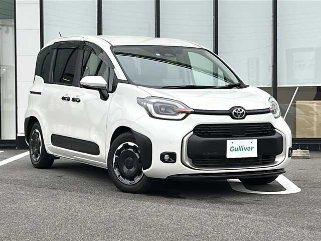 トヨタ シエンタ ハイブリッド Z 岐阜県 2023(令5)年 3.1万km ホワイトパールクリスタルシャイン 登録時走行距離30699km/純正ディスプレイオーディオ/フルセグＴＶ/バックカメラ/両側パワースライドドア/禁煙車/クルーズコントロール/シートヒーター/ステアリングヒーター/ブラインドスポットモニター/プッシュスタート/スマートキー/LEDヘッドライト/オートライト/フォグランプ/オートマチックハイビーム/100V充電/1500W/前後コーナーセンサー/Bluetooth接続/USB入力端子/アイドリングストップ