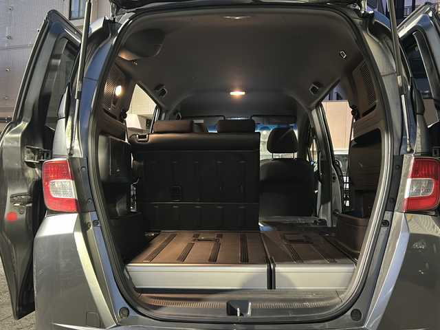 ホンダ フリード スパイク G ジャストセレクション 道央・札幌 2012(平24)年 9.1万km ポリッシュドメタルメタリック 社外ナビ（AM/FM/CD/DVD/BT/TVフルセグ）/ETC/片側電動パワースライドドア（助手席側）/片側イージークローザードア（運転席側）/横滑り防止装置/ECONモード/オートエアコン/リアデフォッガースイッチ/電動格納ミラー/純正フロアマット/ドアバイザー/積み込み冬タイヤ（純正ホイールカバー）/ISOFIX/社外エンジンスターター