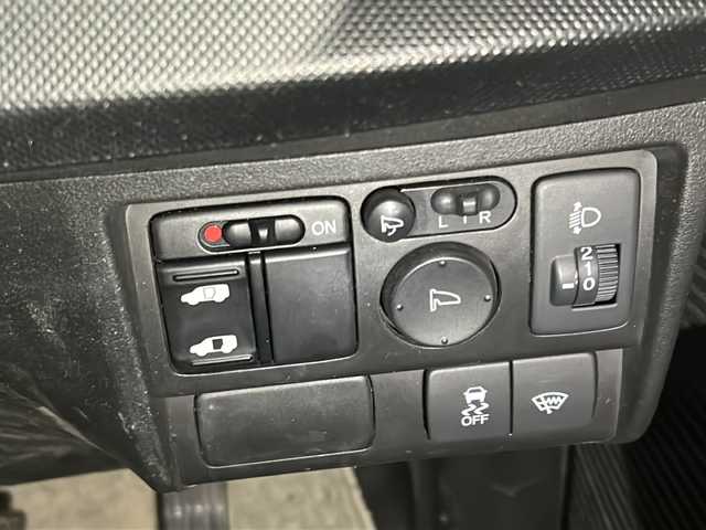 ホンダ フリード スパイク G ジャストセレクション 道央・札幌 2012(平24)年 9.1万km ポリッシュドメタルメタリック 社外ナビ（AM/FM/CD/DVD/BT/TVフルセグ）/ETC/片側電動パワースライドドア（助手席側）/片側イージークローザードア（運転席側）/横滑り防止装置/ECONモード/オートエアコン/リアデフォッガースイッチ/電動格納ミラー/純正フロアマット/ドアバイザー/積み込み冬タイヤ（純正ホイールカバー）/ISOFIX/社外エンジンスターター