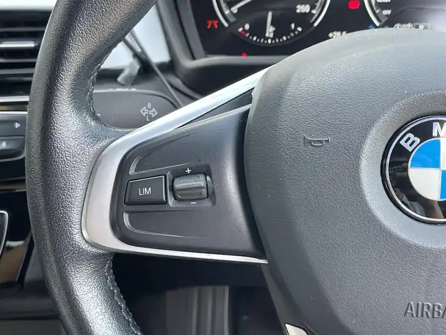 ＢＭＷ Ｘ１ sDrive 18i 滋賀県 2019(令1)年 4.7万km パール 純正10.2インチナビ/バックカメラ/前後ドライブレコーダー/コーナーセンサー/ビルトインETC/電動パーキングブレーキ/MTモード付AT/衝突被害軽減システム/オートライト/ルーフレール/純正アルミホイール