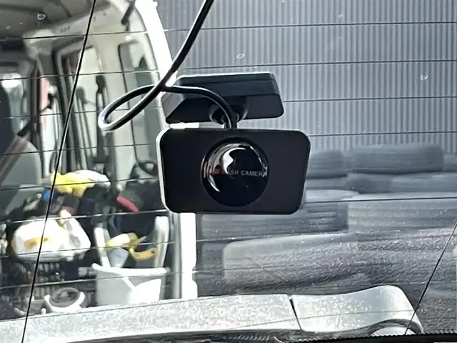 ＢＭＷ Ｘ１ sDrive 18i 滋賀県 2019(令1)年 4.7万km パール 純正10.2インチナビ/バックカメラ/前後ドライブレコーダー/コーナーセンサー/ビルトインETC/電動パーキングブレーキ/MTモード付AT/衝突被害軽減システム/オートライト/ルーフレール/純正アルミホイール