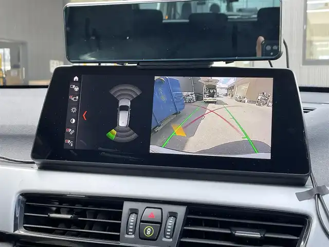 ＢＭＷ Ｘ１ sDrive 18i 滋賀県 2019(令1)年 4.7万km パール 純正10.2インチナビ/バックカメラ/前後ドライブレコーダー/コーナーセンサー/ビルトインETC/電動パーキングブレーキ/MTモード付AT/衝突被害軽減システム/オートライト/ルーフレール/純正アルミホイール