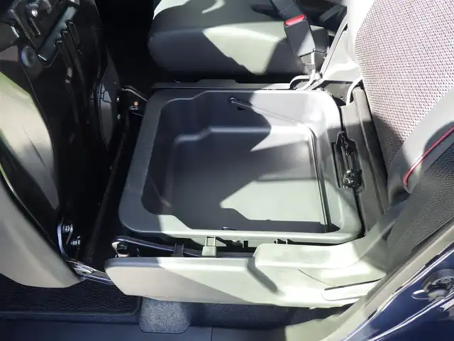 スズキ スペーシア カスタム HYBRID XS ターボ 千葉県 2024(令6)年 1万km インディゴブルーメタリック デュアルセンサーブレーキサポート/両側パワースライドドア/純正メモリーナビ/地デジTV/【Bluetooth接続】/【Apple CarPlay　Android Auto対応】/全方位モニター/ドライブレコーダー/ハーフレザーシート/革巻きステアリング/ステアリングヒーター/ステアリングスイッチ/ETC/LEDヘッドライト/フォグライト/ウインカーミラー/コーナーセンサー/純正15インチアルミホイル/サイド/カーテンエアバッグ/携帯リモコン