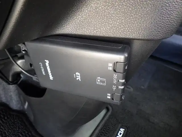 スズキ スペーシア カスタム HYBRID XS ターボ 千葉県 2024(令6)年 1万km インディゴブルーメタリック デュアルセンサーブレーキサポート/両側パワースライドドア/純正メモリーナビ/地デジTV/【Bluetooth接続】/【Apple CarPlay　Android Auto対応】/全方位モニター/ドライブレコーダー/ハーフレザーシート/革巻きステアリング/ステアリングヒーター/ステアリングスイッチ/ETC/LEDヘッドライト/フォグライト/ウインカーミラー/コーナーセンサー/純正15インチアルミホイル/サイド/カーテンエアバッグ/携帯リモコン