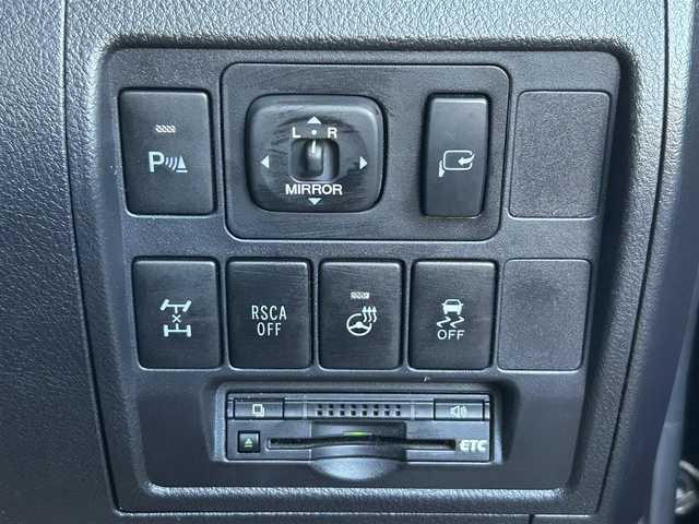 トヨタ ランドクルーザー ZX 道央・札幌 2014(平26)年 6.8万km ブラック 外部検査済み/中期モデル/メーカーオプション/・マルチナビゲーションＴＶ/・パノラミックビューモニター/・後席リアエンターテイメント/OPモデリスタエアロキット（F/R）/電動サンルーフ/黒レザーシート/DC22インチアルミホイール/センターデフロック/前席シートヒーター/シートベンチレーション/後席シートヒーター/ステアリングヒーター/クロールコントロール/ヒッチメンバー/FRコーナーセンサー/ドライブレコーダー/ETC/新車保証書/取扱説明書