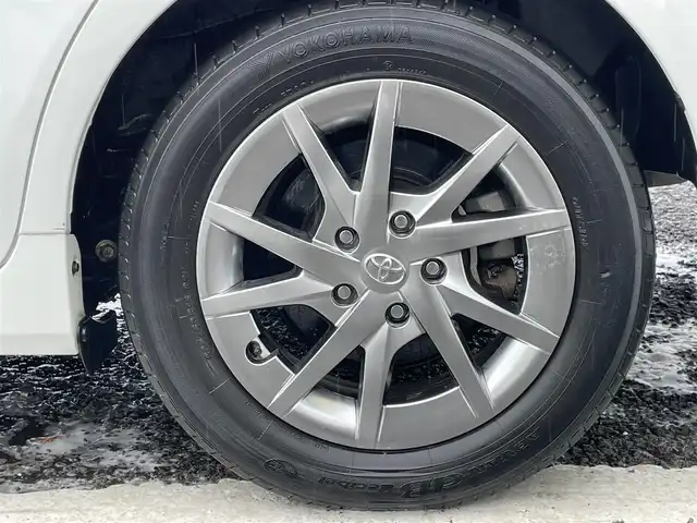 トヨタ プリウス α S チューンブラック 徳島県 2014(平26)年 6.5万km ホワイトパールクリスタルシャイン (株)IDOMが運営する【じしゃロン徳島店】の自社ローン専用車両になりますこちらは現金またはオートローンご利用時の価格です。/自社ローンご希望の方は別途その旨お申付け下さい”	/ワンオーナー/純正ナビゲーション/（フルセグ/CD/DVD/SD/SDREC/Bluetooth)/バックカメラ/ハロゲンオートヘッドライト/ヘッドライトレベリング/フォグランプ/15インチ純正アルミホイール/ウィンカーミラー/プッシュスタート/スマートキー/革巻きステアリング/ステアリングリモコン/EVモード切替/ECO＆Powerモード切替	/カーテンエアバック/純正フロアマット/サイドバイザー