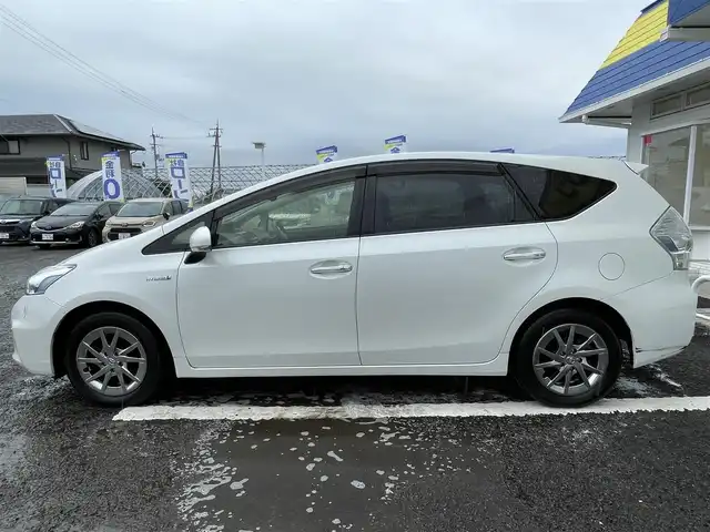 トヨタ プリウス α S チューンブラック 徳島県 2014(平26)年 6.5万km ホワイトパールクリスタルシャイン (株)IDOMが運営する【じしゃロン徳島店】の自社ローン専用車両になりますこちらは現金またはオートローンご利用時の価格です。/自社ローンご希望の方は別途その旨お申付け下さい”	/ワンオーナー/純正ナビゲーション/（フルセグ/CD/DVD/SD/SDREC/Bluetooth)/バックカメラ/ハロゲンオートヘッドライト/ヘッドライトレベリング/フォグランプ/15インチ純正アルミホイール/ウィンカーミラー/プッシュスタート/スマートキー/革巻きステアリング/ステアリングリモコン/EVモード切替/ECO＆Powerモード切替	/カーテンエアバック/純正フロアマット/サイドバイザー