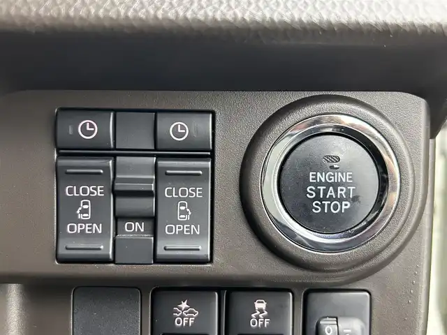 トヨタ ルーミー G 富山県 2021(令3)年 3万km パールホワイトⅢ 純正ナビ（AM/FM/DVD/BT/フルセグ）/バックカメラ/ドライブレコーダー/ETC/両側パワースライドドア/衝突被害軽減システム/コーナーセンサー/横滑り防止装置/アイドリングストップ/オートLEDライト/純正フロアマット/ステアリングスイッチ/スマートキー/スペアキー