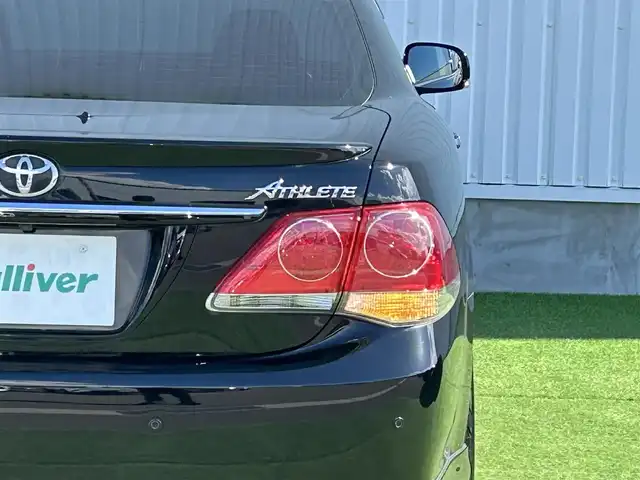 トヨタ クラウン アスリート 香川県 2011(平23)年 4.3万km ブラック 純正8インチHDDナビ/→フルセグ/CD/DVD/USB/AUX/バックカメラ/テイン車高調/RAYS19インチアルミ/純正シートカバー/前席パワーシート/運転席シートヒーター/MTモード付AT/クルーズコントロール/クリアランスソナー/革巻きステアリング/ステアリングリモコン/横滑り防止装置/盗難防止装置/ビルトインETC/純正フロアマット/プッシュスタート/スマートキー