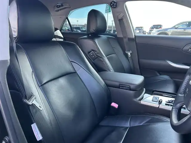 トヨタ クラウン アスリート 香川県 2011(平23)年 4.3万km ブラック 純正8インチHDDナビ/→フルセグ/CD/DVD/USB/AUX/バックカメラ/テイン車高調/RAYS19インチアルミ/純正シートカバー/前席パワーシート/運転席シートヒーター/MTモード付AT/クルーズコントロール/クリアランスソナー/革巻きステアリング/ステアリングリモコン/横滑り防止装置/盗難防止装置/ビルトインETC/純正フロアマット/プッシュスタート/スマートキー