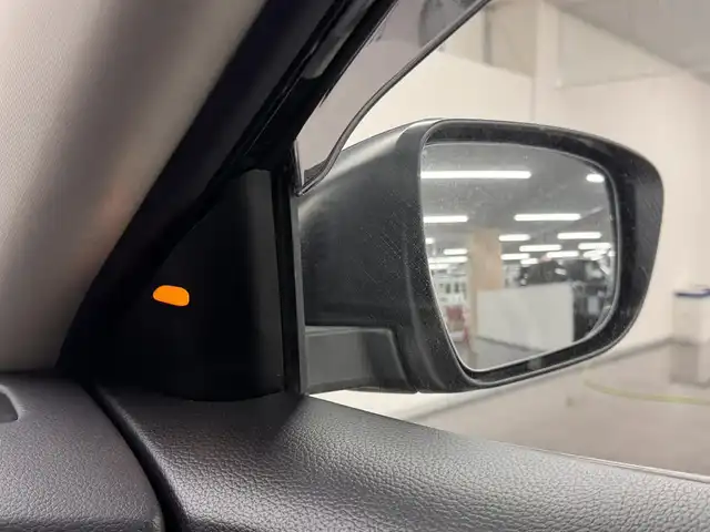 日産 エクストレイル 20Xt ブラックエクストリーマーX エマB 三重県 2017(平29)年 4.6万km ダイヤモンドブラック ガソリン/フルタイム4WD/フロアCVT/メーカー純正7インチナビ QY-7931/（FM/AM/CD/DVD/MusicBox/TV/AUX/USB/iPod/Bluetooth）/インテリジェント アラウンドビューモニター（移動物検知機能付）/ビルトイン ETC/安全/・エマージェンシーブレーキ/・車線逸脱警報（LDW）/・ふらつき警報/・進入禁止警報/・フロント&バックソナー/・後側方車両検知警報／接近通知（BSW/BSI）/・パーキングアシスト/・ヒルディセントコントロール/・コーナリングスタビティアシスト/・アクティブエンジンブレーキ/装備/・撥水シート/・シートヒーター（D/N）/・ルーフレール/・リモコンオートバックドア/・LEDヘッドランプ（ハイ・ロー）&フロントハロゲンフォグランプ/・インテリジェントオートライトシステム/・ステアリングスイッチ/・左右独立オートエアコン/・純正17inAW/・スマートキーx1/・取/ナビ取/など