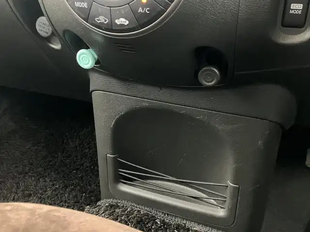 日産 キューブ 15X FOUR Vセレクション 道南・函館 2010(平22)年 6.9万km シャイニーブロンズ /社外メモリーナビ//フルセグTV//純正エンジンスターター//ガラスルーフ//切替４WD//ECO MODE//オートライト//フォグランプ//プッシュスタート//スマートキー//スペアキー//取扱説明書//保証書